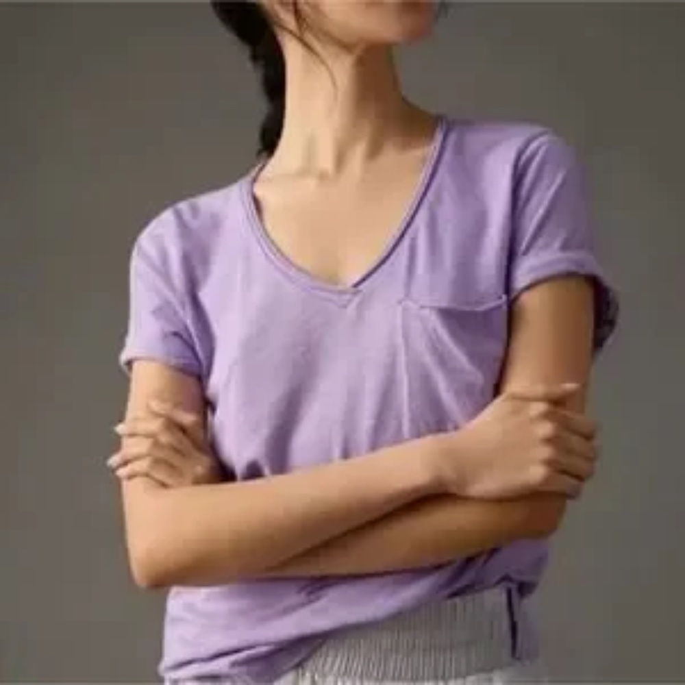 T.La Anthropologie Classic V-Neck Tee - Lavender